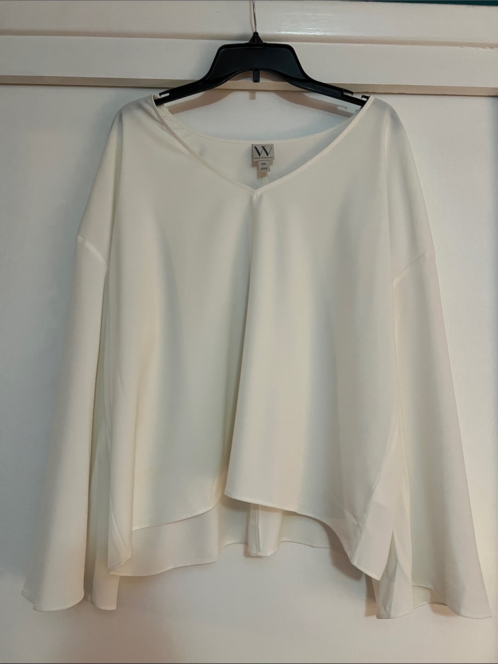 Worthington Ivory V-Neck Long Sleeve Flowing Top Bell Sleeve